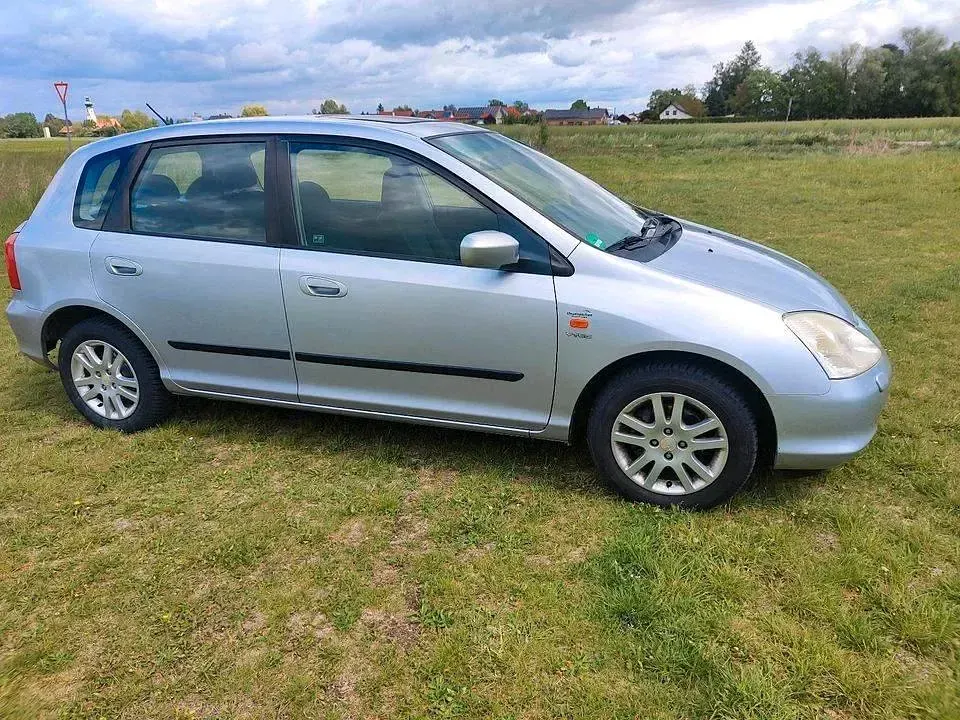 Gebraucht Honda Civic 110 PS (80 kW) 2001 Silber Limousine