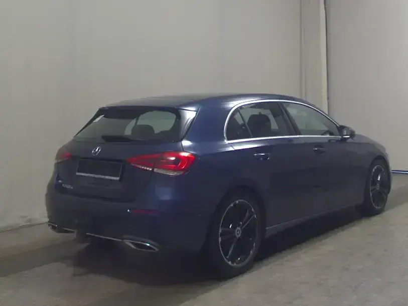 Gebraucht Mercedes A200 Progressive 150 PS (110 kW) 2020 Blau Limousine
