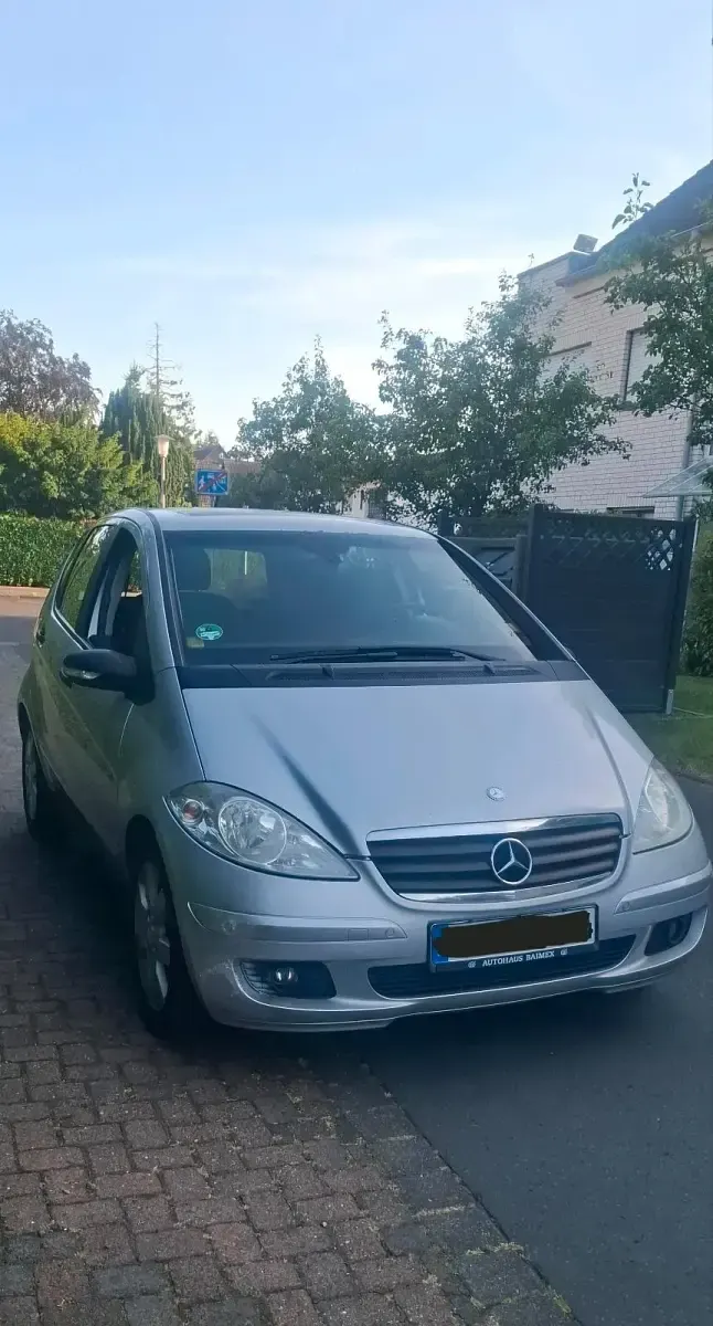 Gebraucht Mercedes A150 90 PS (66 kW) 2006 Silber Kleinwagen