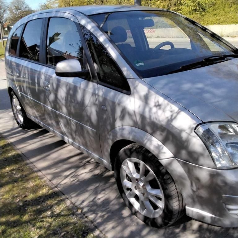 Second-hand Opel Meriva 105 CP (77 kW) 2007 Argintiu Monovolum