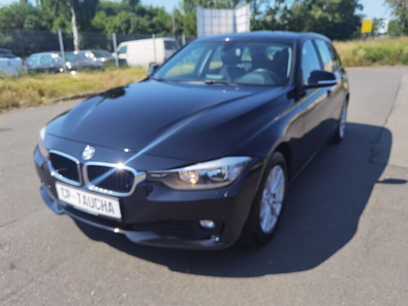 Schwarz Gebraucht 2015 BMW 320 Kombi | 10.990 € (Superpreis) - Bild 1/4