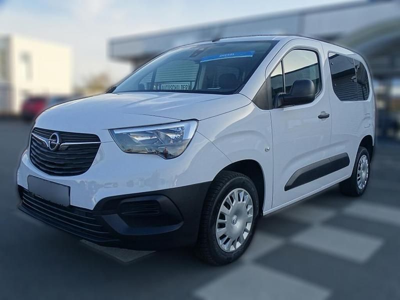 Farbe: Gebraucht 2023 Opel Combo Life | 20.850 € (Fairer Preis) - Bild 1/1
