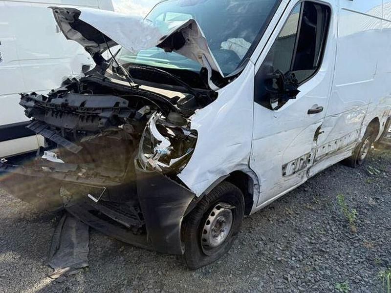 Weiss Gebraucht 2021 Renault Master Van | 4.350 € - Bild 1/4