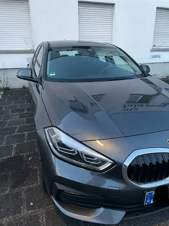 Gebraucht BMW 118 Sport Line 140 PS (102 kW) 2019 Grau Kleinwagen