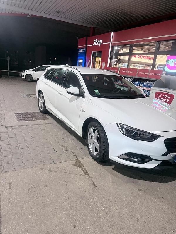 Gebraucht Opel Insignia 170 PS (125 kW) 2017 Weiß Kombi