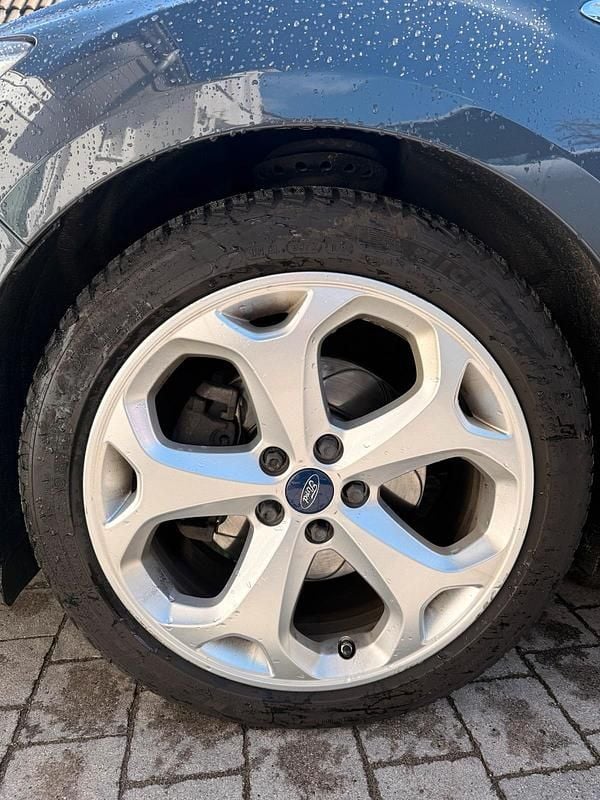 Gebraucht Ford Mondeo 200 PS (147 kW) 2014 Grau Kombi