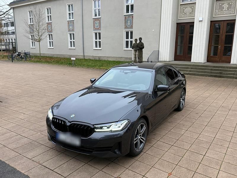 Schwarz Gebraucht 2021 BMW 530 Limousine | 29.200 € (Superpreis) - Bild 1/4