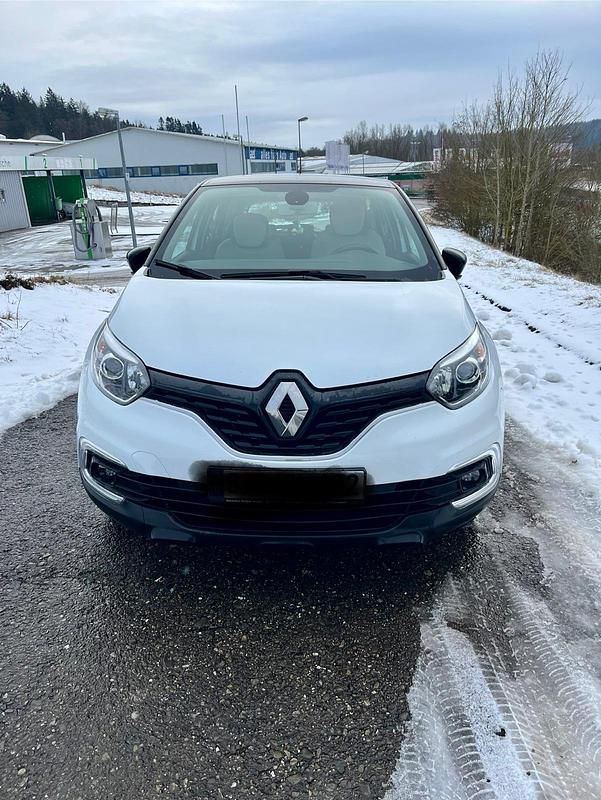 Weiß Gebraucht 2018 Renault Captur SUV | 13.900 € (Fairer Preis) - Bild 1/4