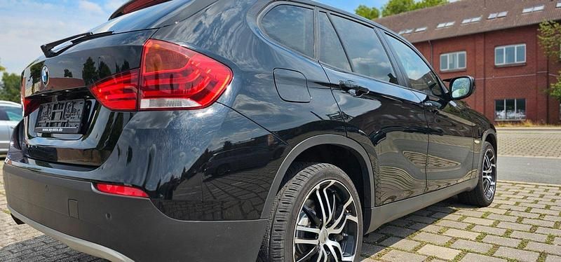 Gebraucht BMW X1 163 PS (119 kW) 2012 Schwarz SUV