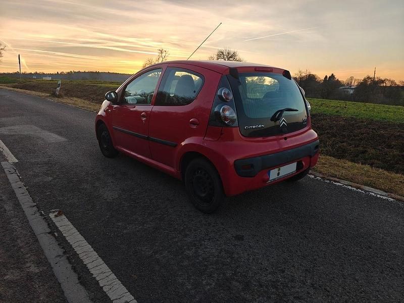 Gebraucht Citroën C1 Chic 68 PS (50 kW) 2010 Rot Kleinwagen