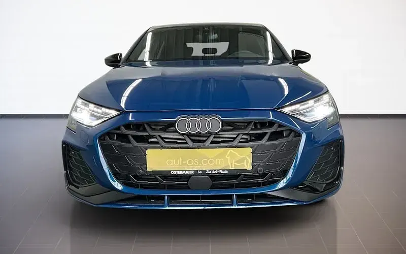 Używany Audi A3 S-Line 150 KM (110 kW) 2025 Niebieski Sedan/Limuzyna