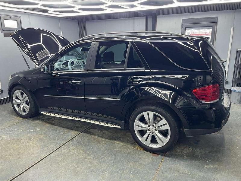 Gebraucht Mercedes ML320 Edition 1 224 PS (164 kW) 2008 SUV