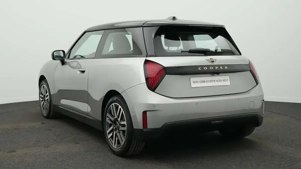 Gebraucht Mini Cooper Classic 135 kW (184 PS) 2024 Grau Kleinwagen