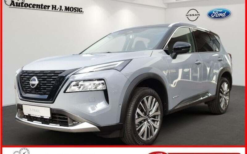 Grau Neu 2025 Nissan X-Trail Tekna+ SUV | 49.995 € - Bild 1/4