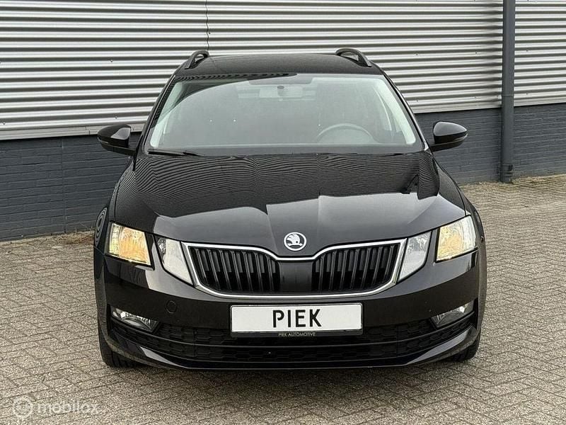 Gebraucht Skoda Octavia Active 116 PS (85 kW) 2018 Schwarz Kombi