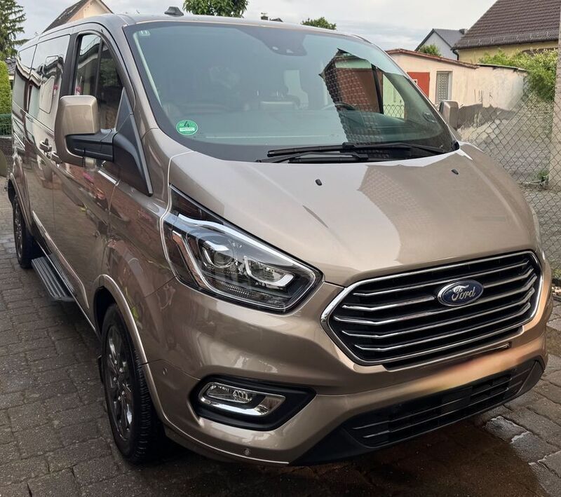 Grau Gebraucht 2020 Ford Tourneo Custom Titanium X Van / Kleinbus | 38.000 € (Guter Preis) - Bild 1/4