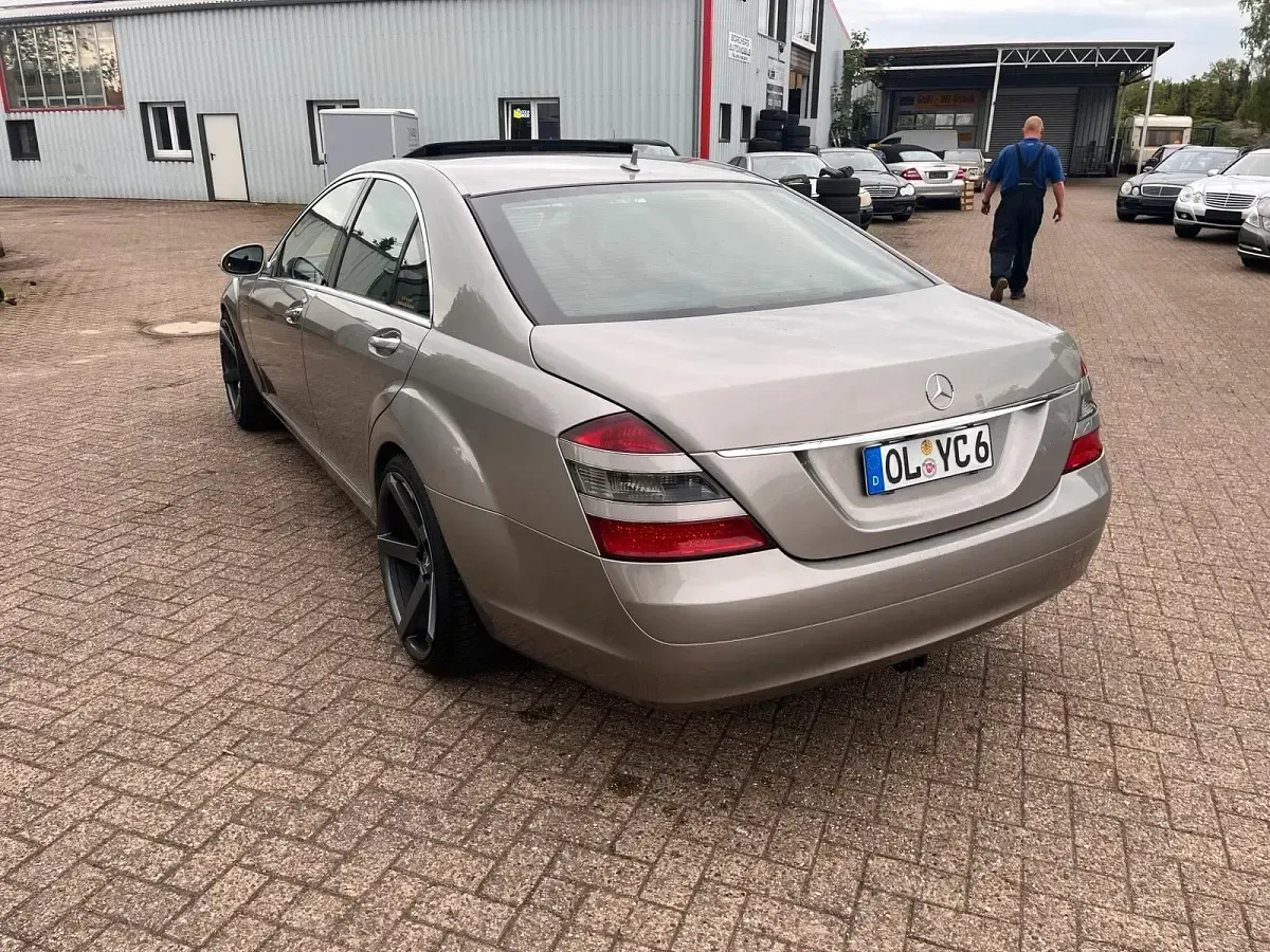 Gebraucht Mercedes S320 235 PS (172 kW) 2007 Gold Limousine