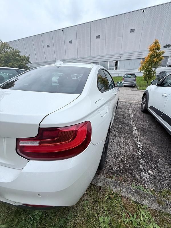 Gebraucht BMW 225 M Sport 224 PS (164 kW) 2015 Weiß Coupé