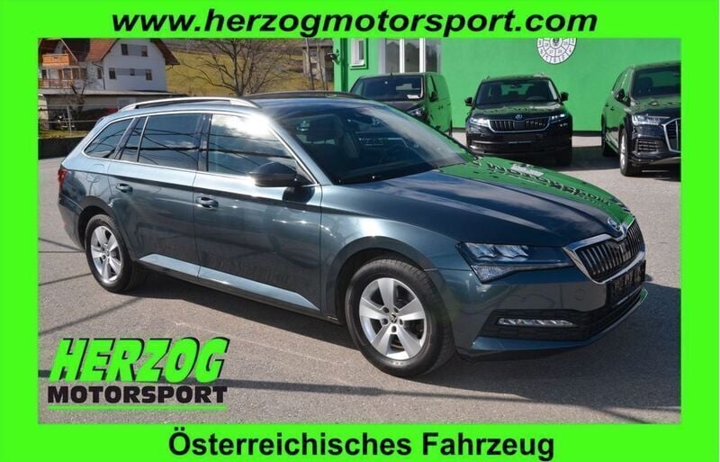 Grau Gebraucht 2021 Skoda Superb Kombi | 19.944 € (Superpreis) - Bild 1/4