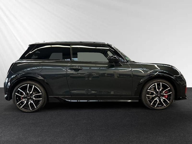 Gebraucht Mini John Cooper Works 231 PS (169 kW) 2025 Legend grey Kleinwagen