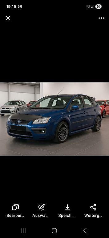 Blau Gebraucht 2007 Ford Focus Limousine | 6.400 € - Bild 1/4