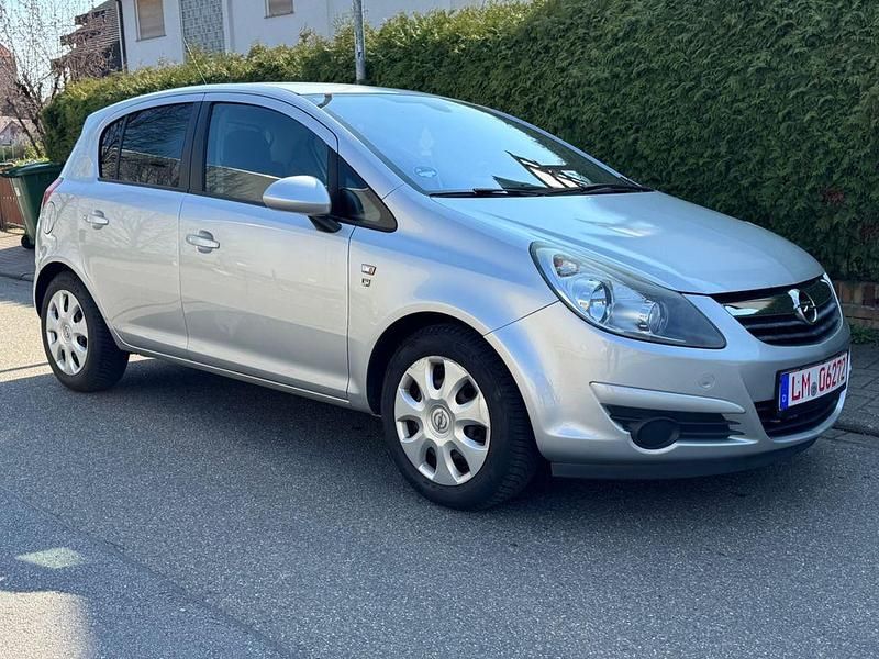 Gebraucht Opel Corsa Edition 87 PS (63 kW) 2010 Silber Kleinwagen