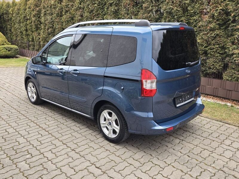 Gebraucht Ford Tourneo Courier Titanium 101 PS (74 kW) 2019 Blau Van / Kleinbus