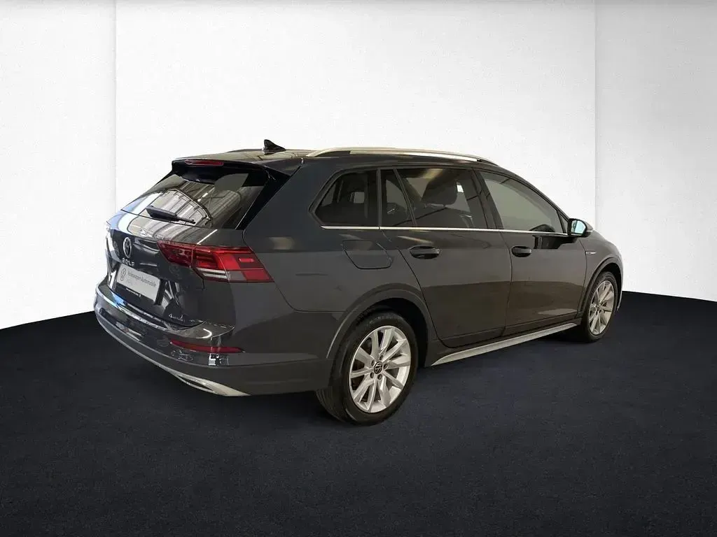 Gebraucht VW Golf VIII 200 PS (147 kW) 2024 Grau Limousine