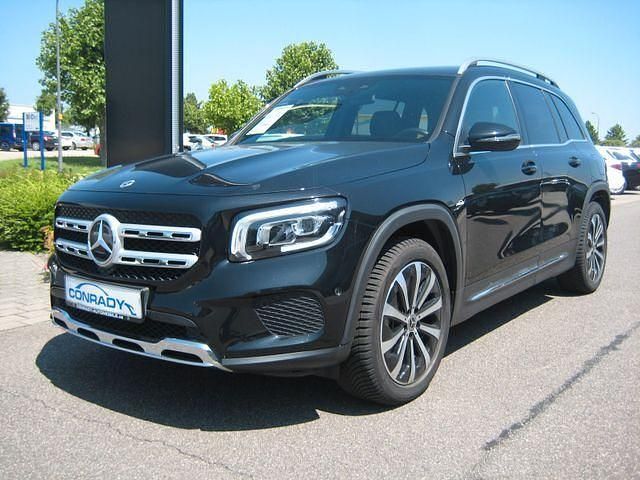Schwarz Gebraucht 2021 Mercedes GLB200 Progressive SUV | 33.980 € (Fairer Preis) - Bild 1/4