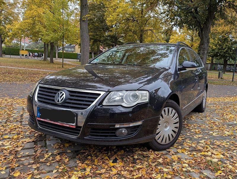 Schwarz Gebraucht 2006 VW Passat Trendline Kombi | 1.200 € (Superpreis) - Bild 1/4