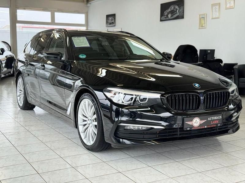 Gebraucht BMW 520 Performance 184 PS (135 kW) 2018 Schwarz Kombi