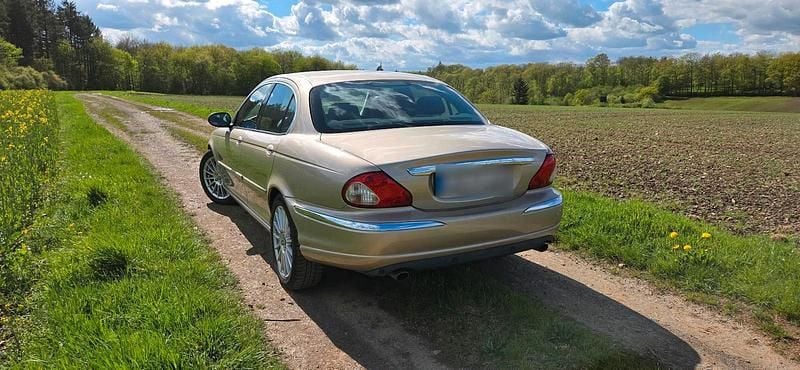 Second-hand Jaguar X-type 196 CP (144 kW) 2003 Auriu Berlinǎ