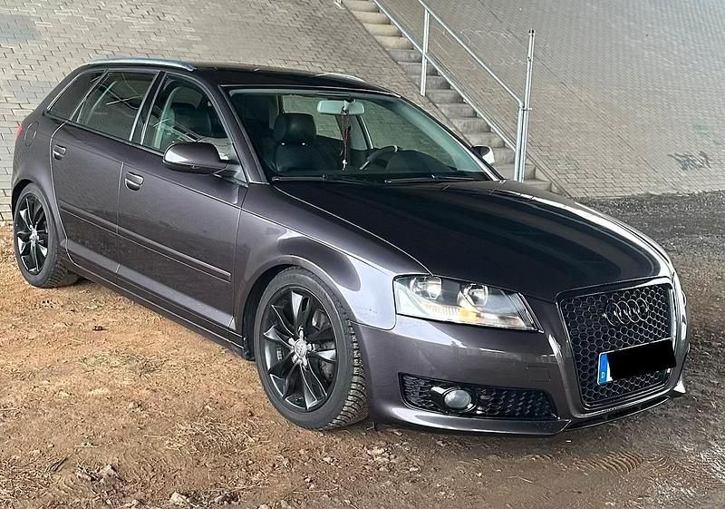 Gebraucht Audi A3 Ambition 125 PS (91 kW) 2010 Violet Kleinwagen