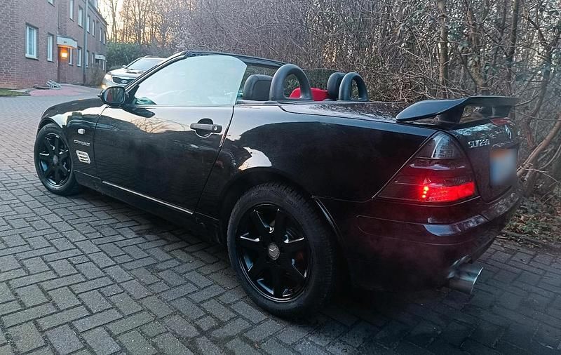 Gebraucht Mercedes SLK230 197 PS (144 kW) 1998 Schwarz Cabrio