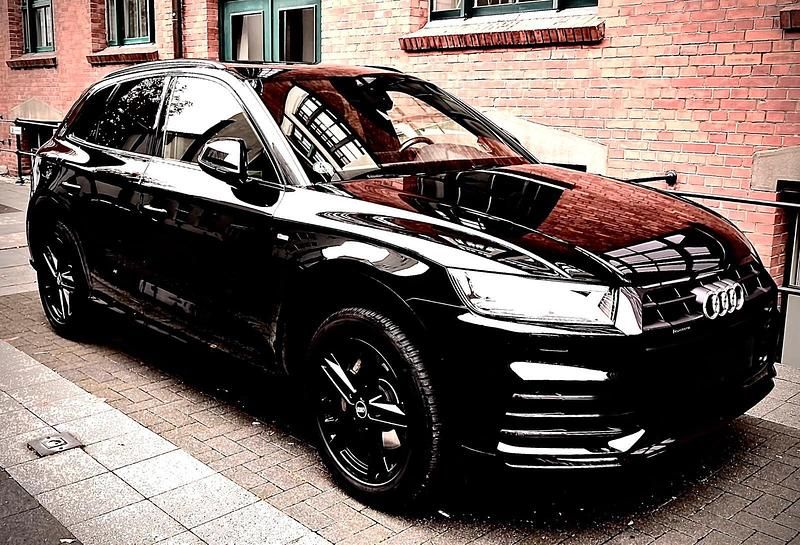 Schwarz Gebraucht 2018 Audi Q5 Sport SUV | 30.500 € (Fairer Preis) - Bild 1/4