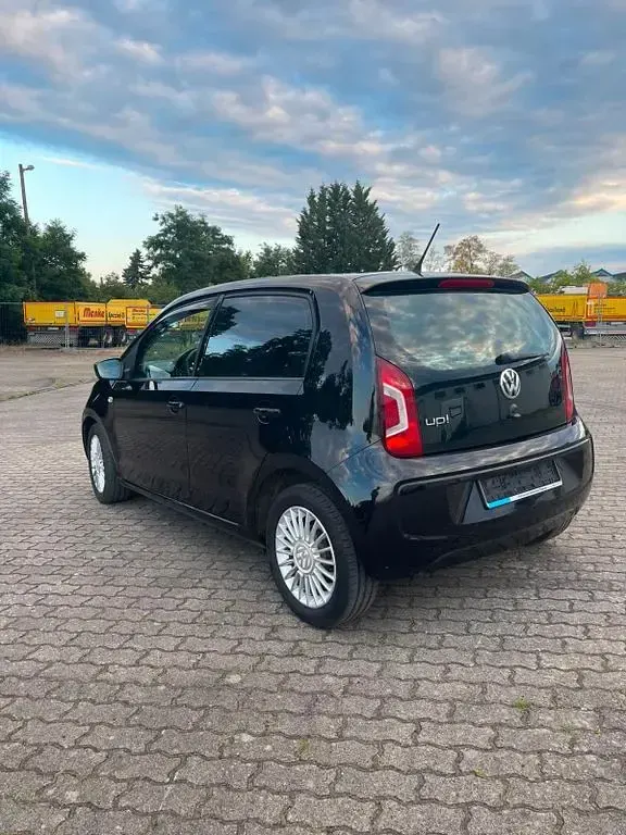 Gebraucht VW up! high up! 75 PS (55 kW) 2014 Schwarz Kleinwagen