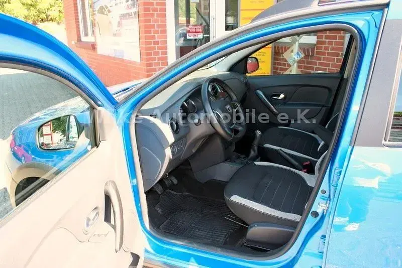 Używany Dacia Logan MCV Stepway 90 KM (66 kW) 2018 Niebieski Kombi