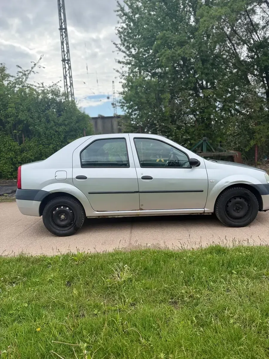 Gebraucht Dacia Logan 75 PS (55 kW) 2007 Grau Kleinwagen