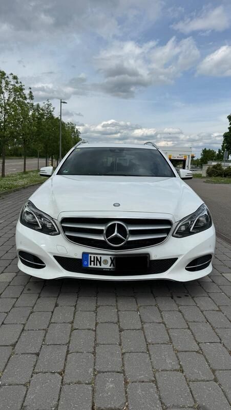 Weiß Gebraucht 2013 Mercedes E350 Avantgarde Kombi | 15.500 € (Fairer Preis) - Bild 1/4
