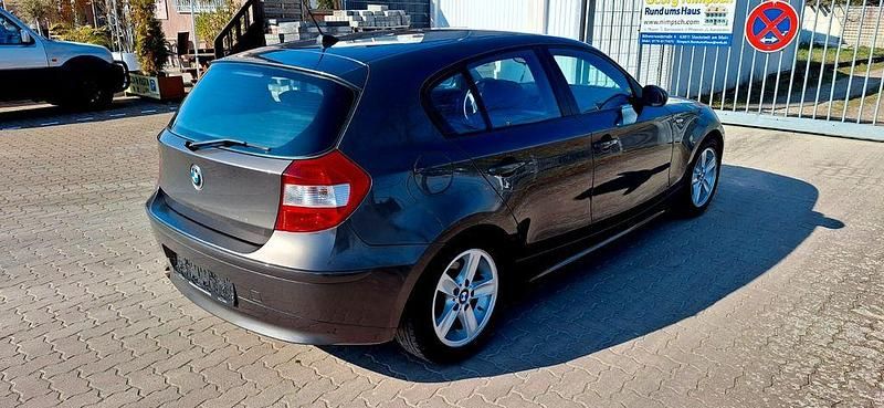 Gebraucht BMW 118 129 PS (94 kW) 2005 Braun Kleinwagen