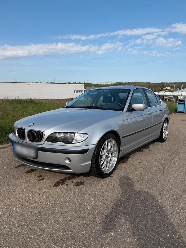 Gebraucht BMW 320 Performance 170 PS (125 kW) 2002 Silber Limousine