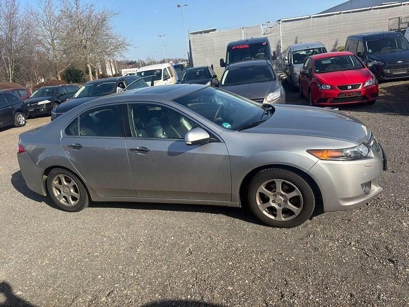 Gebraucht Honda Accord Executive 156 PS (114 kW) 2008 Silber Limousine