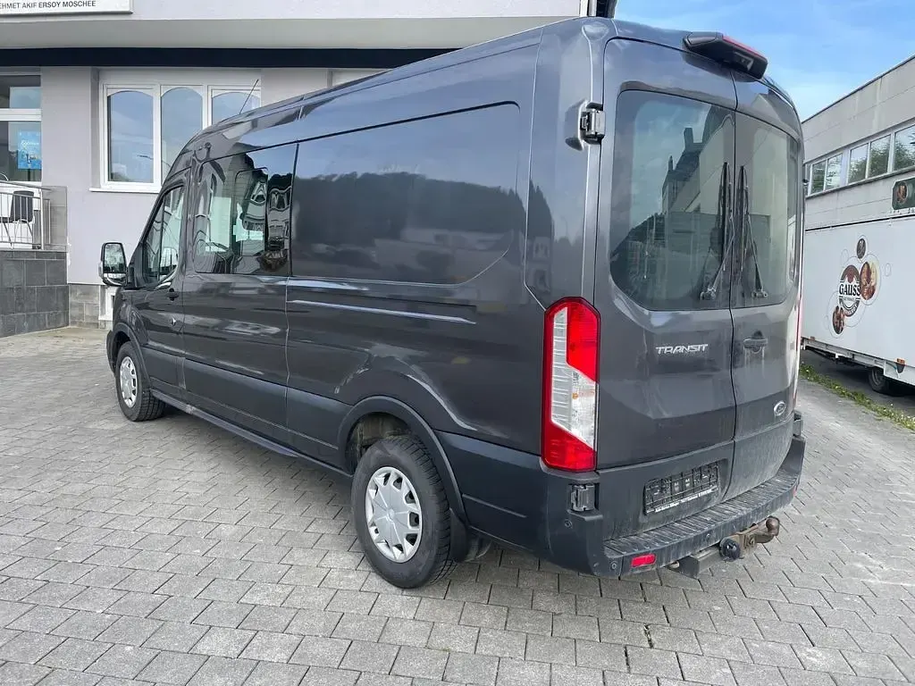 Używany Ford Transit 170 KM (125 kW) 2022 Szary Minivan
