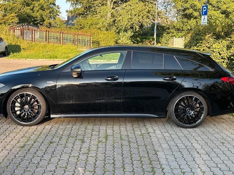 Schwarz Gebraucht 2020 Mercedes CLA35 AMG Shooting Brake Kombi | 35.000 € (Guter Preis) - Bild 1/4