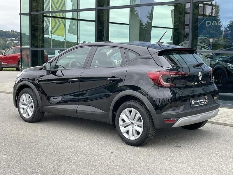 Second-hand Renault Captur Evolution 140 CP (102 kW) 2024 Negru SUV