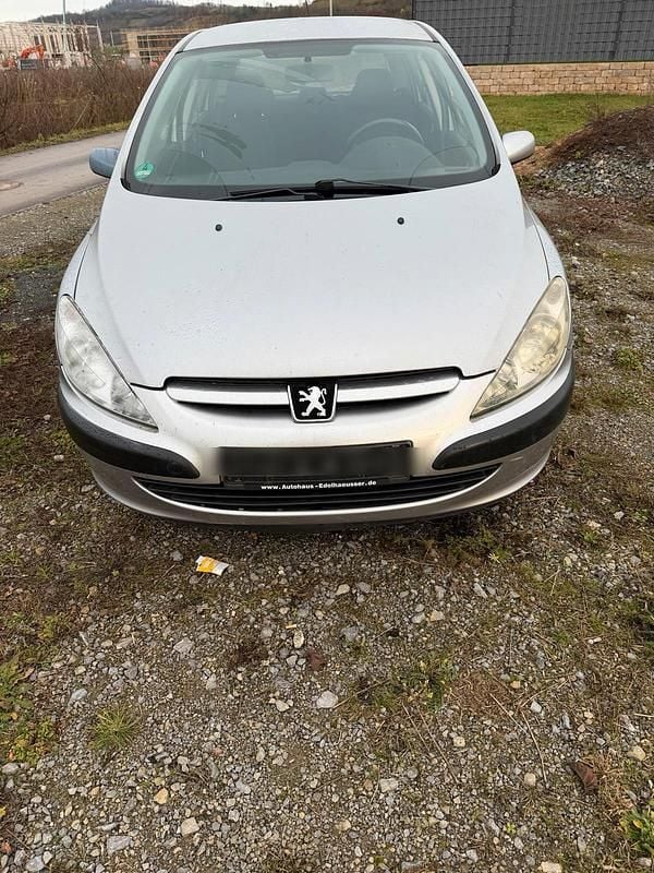 Gebraucht Peugeot 307 109 PS (80 kW) 2001 Silber Limousine