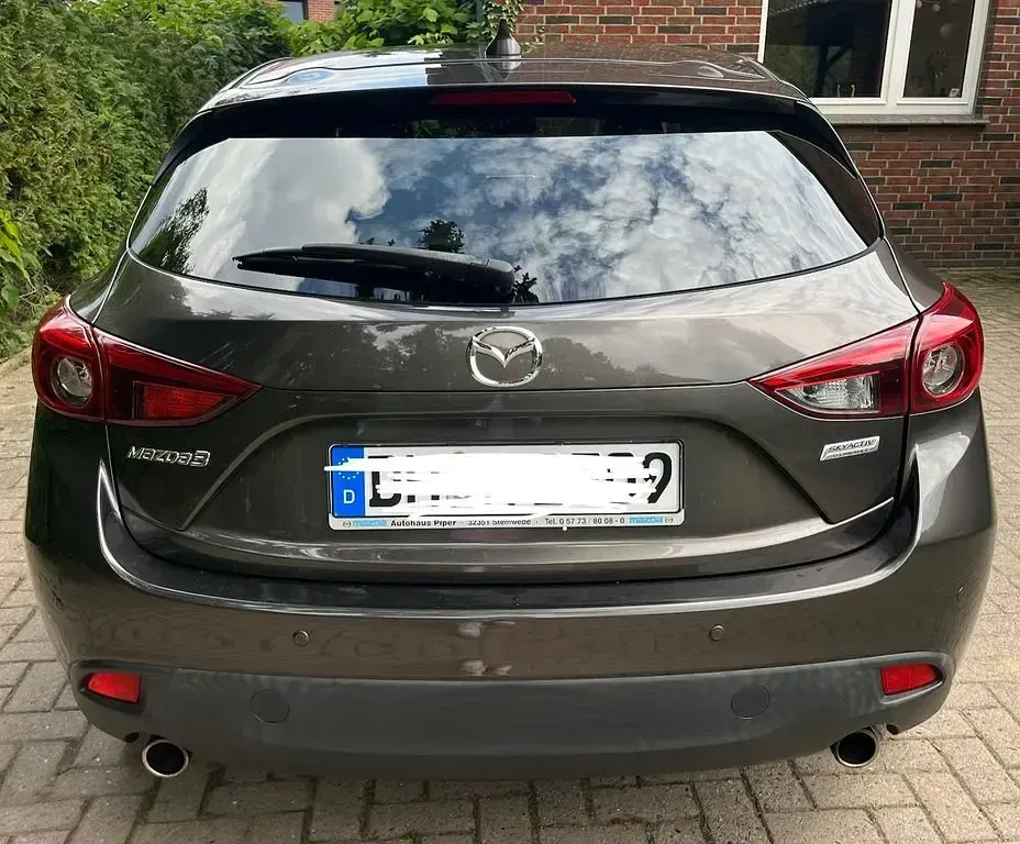 Gebraucht Mazda 3 Nakama 120 PS (88 kW) 2016 Grau Limousine