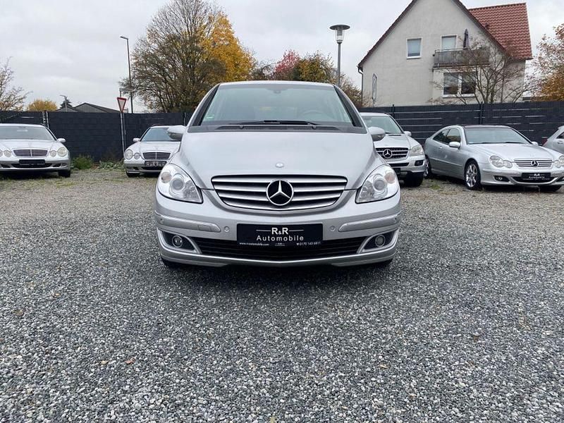 Gebraucht Mercedes B170 116 PS (85 kW) 2007 Silber Van / Kleinbus