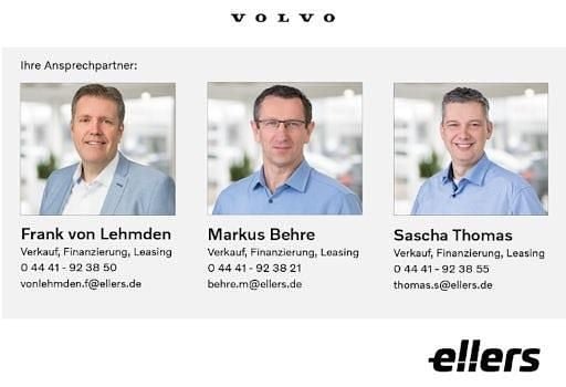 Neu Volvo XC40 Plus 163 PS (119 kW) 2026 Blau SUV