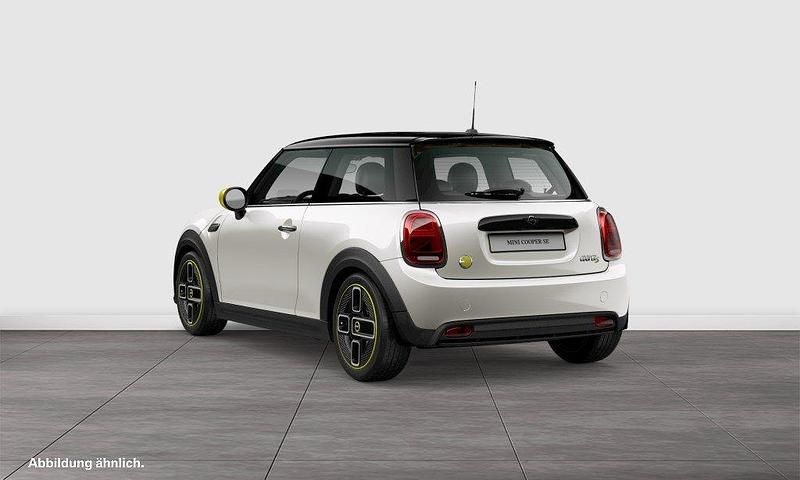 Gebraucht Mini Cooper SE Classic 135 kW (184 PS) 2023 Weiß Kleinwagen